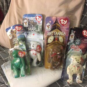 Beanie Babies  born; 1997 All with 1993 tags